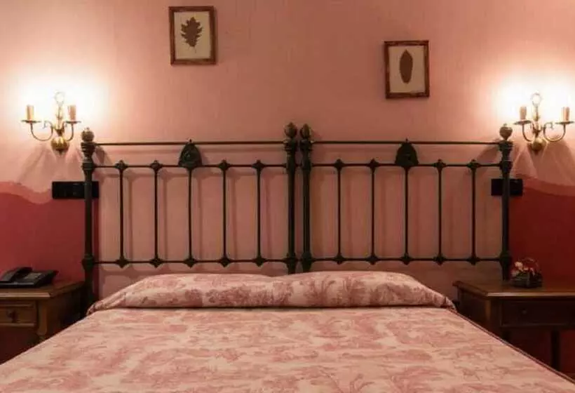 Hotelli Villa De Cabrales