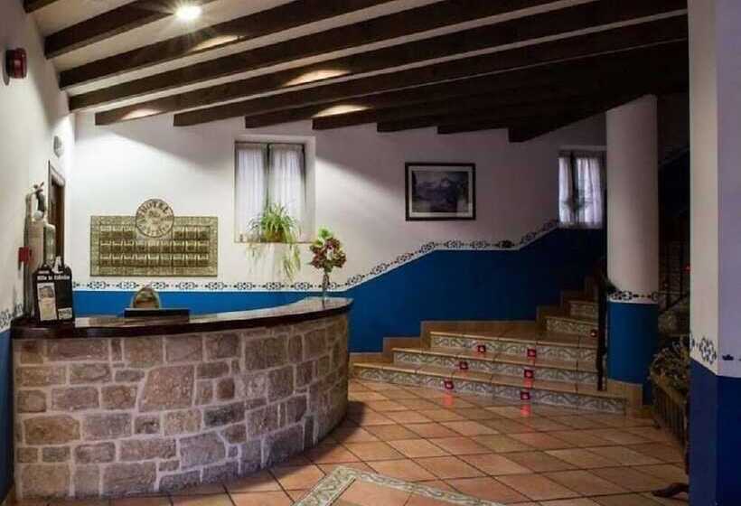 Hotel Villa De Cabrales
