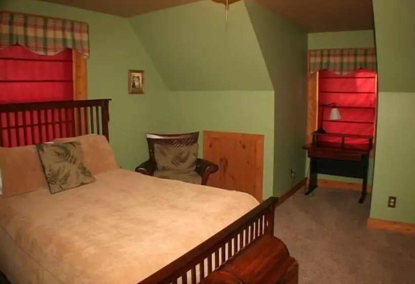 Lodge At Riversound Apartment