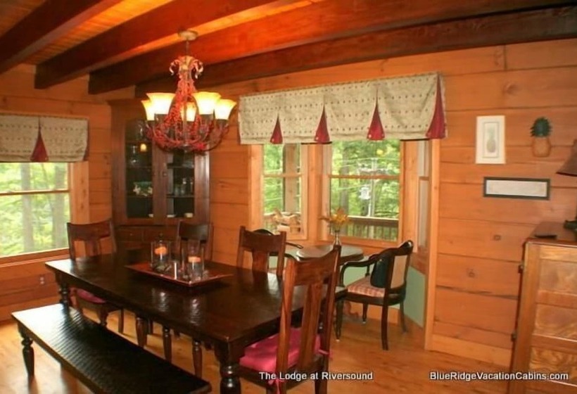 Lodge At Riversound Apartment