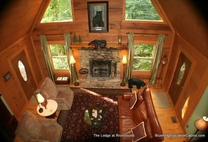 Lodge At Riversound Apartment