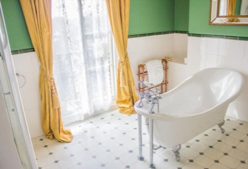 ペンション Albert Cottage