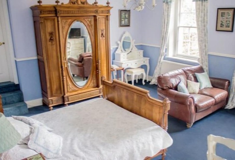 ペンション Albert Cottage