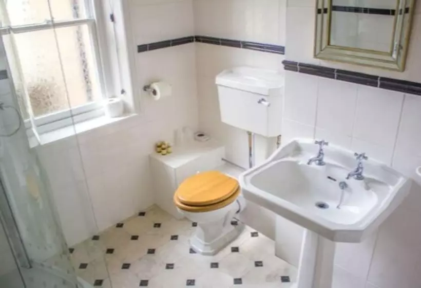 Majatalo Albert Cottage