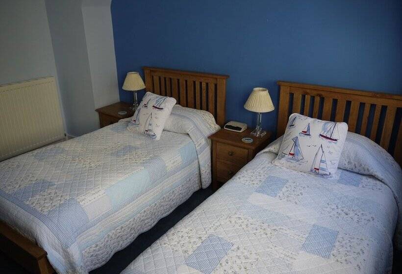 ペンション Albert Cottage