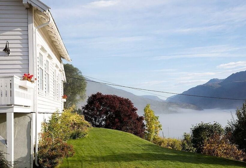 פנסיון Nes Gard