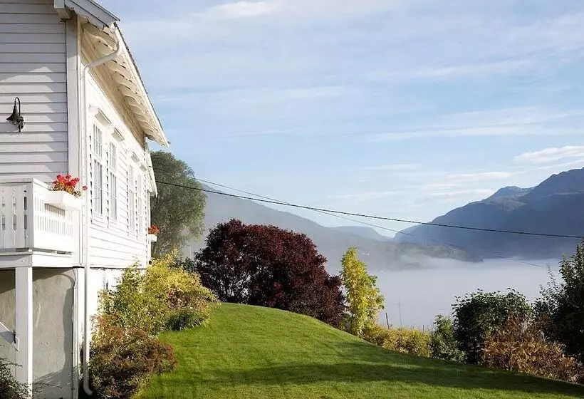 ペンション Nes Gard