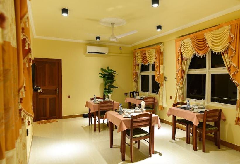 پانسیون Savaa Home