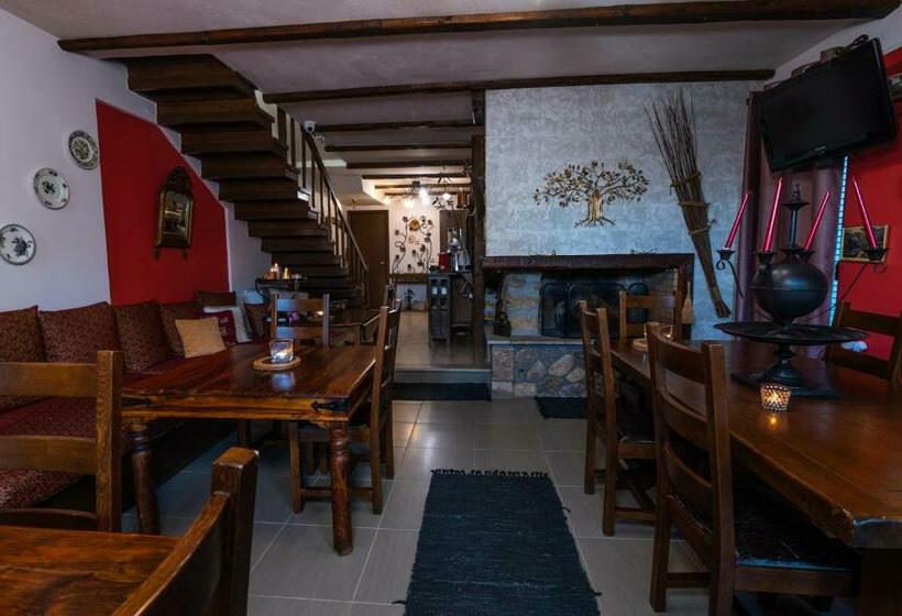 פנסיון Vathyskia Guesthouse