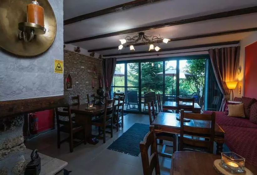 ペンション Vathyskia Guesthouse