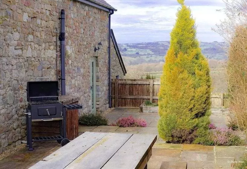 Rhiwddu Barns   Brecon Beacons National Park
