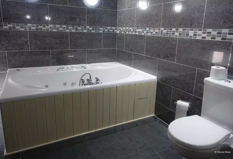 Rhiwddu Barns   Brecon Beacons National Park