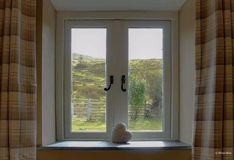 Rhiwddu Barns   Brecon Beacons National Park