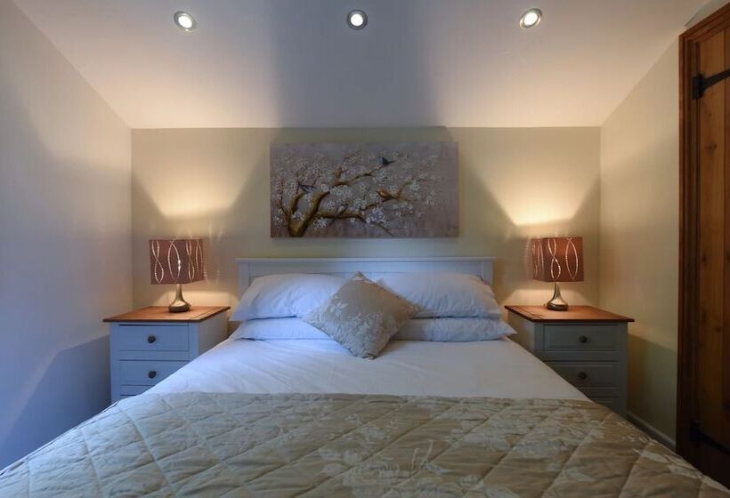 Rhiwddu Barns   Brecon Beacons National Park