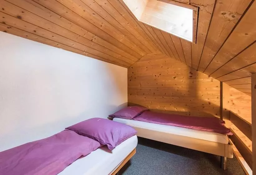 Aamiaismajoitus (B&B) Alpenrose Beim Ballenberg