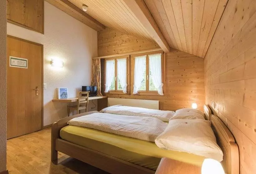 Aamiaismajoitus (B&B) Alpenrose Beim Ballenberg