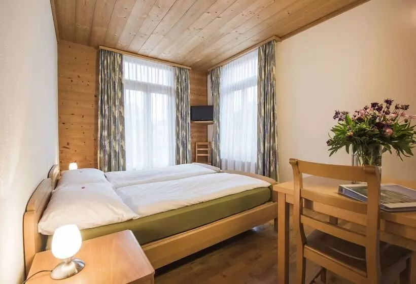 Aamiaismajoitus (B&B) Alpenrose Beim Ballenberg