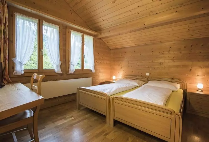 Aamiaismajoitus (B&B) Alpenrose Beim Ballenberg