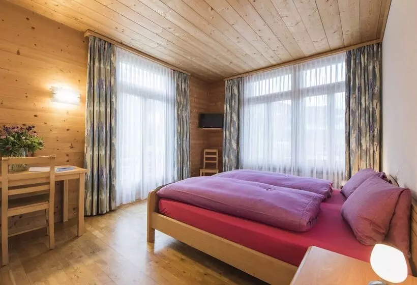 Aamiaismajoitus (B&B) Alpenrose Beim Ballenberg