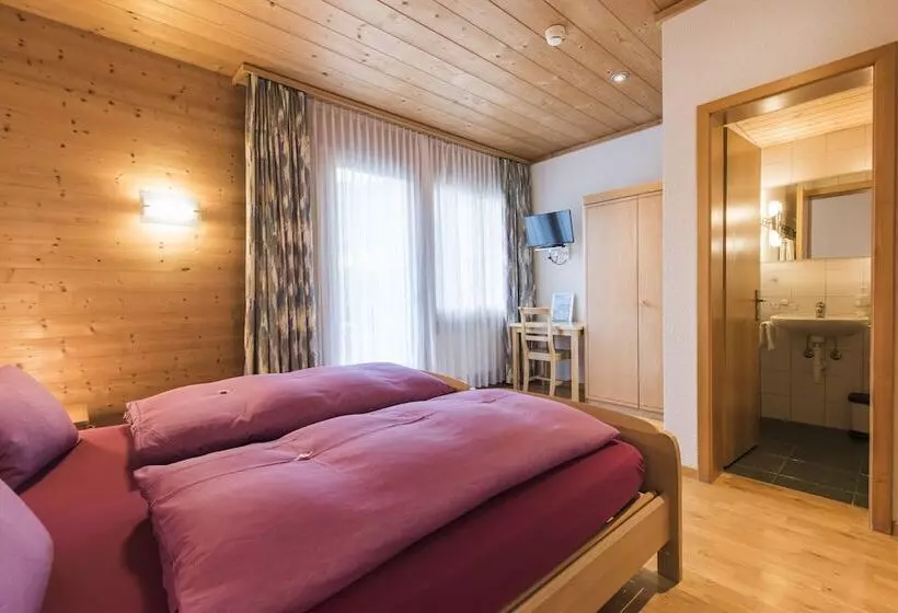 Aamiaismajoitus (B&B) Alpenrose Beim Ballenberg