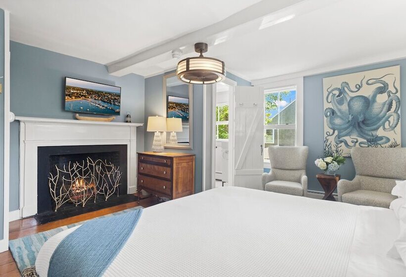 تختخواب و صبحانه Carlisle House Inn