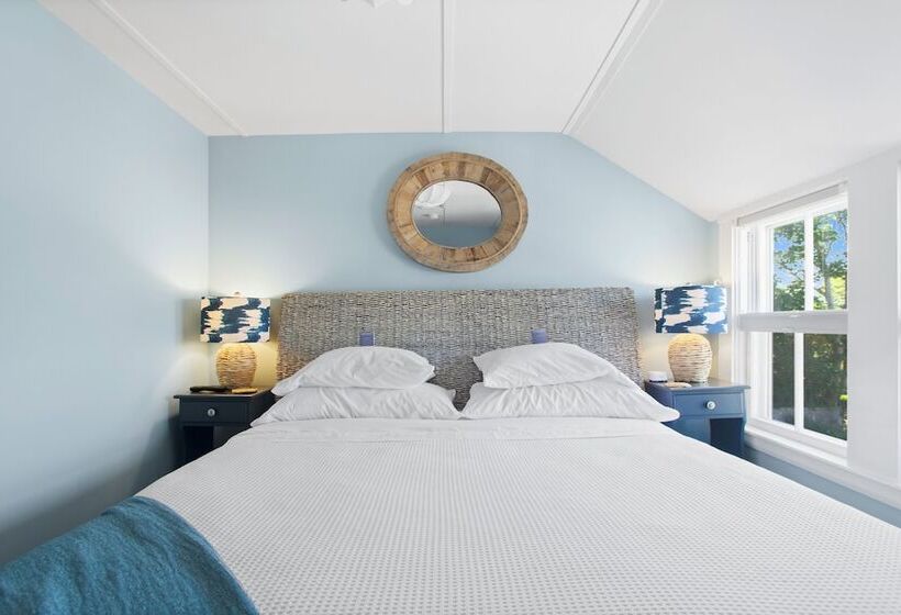 تختخواب و صبحانه Carlisle House Inn