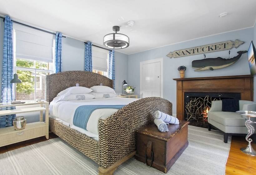 تختخواب و صبحانه Carlisle House Inn