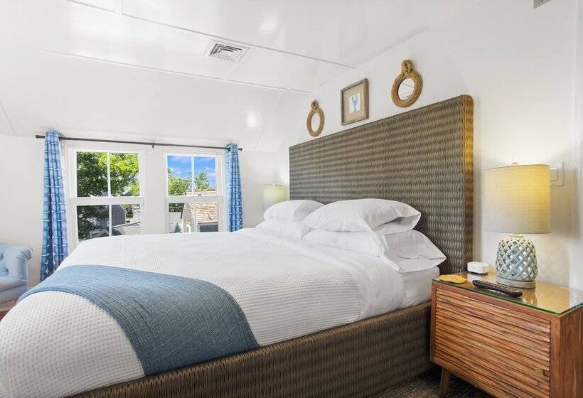 تختخواب و صبحانه Carlisle House Inn