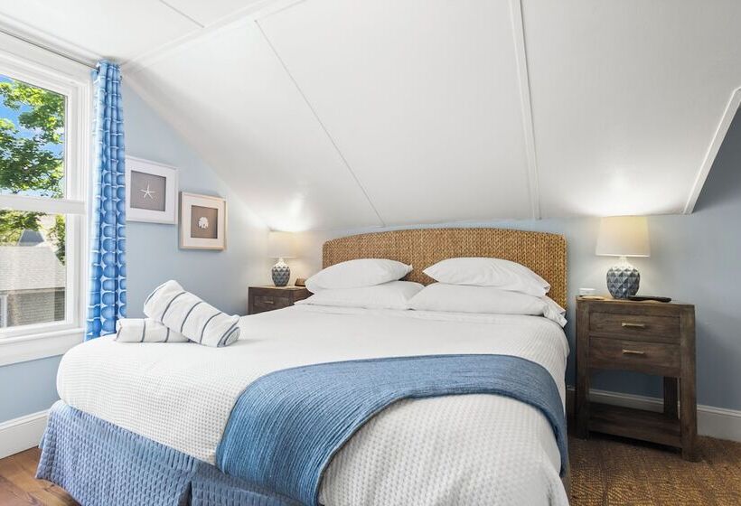 تختخواب و صبحانه Carlisle House Inn