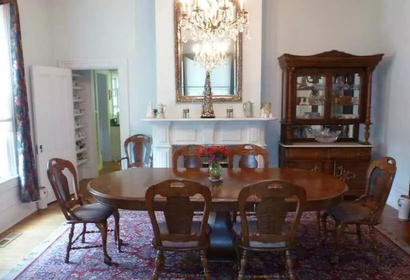 Aamiaismajoitus (B&B) Inn At Salvestrin