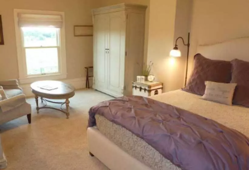 Aamiaismajoitus (B&B) Inn At Salvestrin