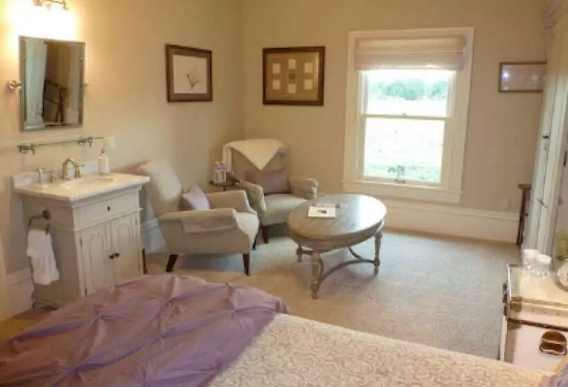 Aamiaismajoitus (B&B) Inn At Salvestrin