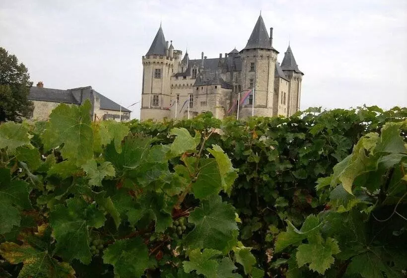 ベッドアンドブレックファースト Le Logis Des Roches D'antan