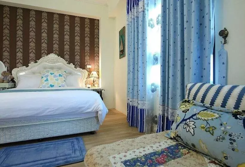 تختخواب و صبحانه Textile Girl Romantic Homestay
