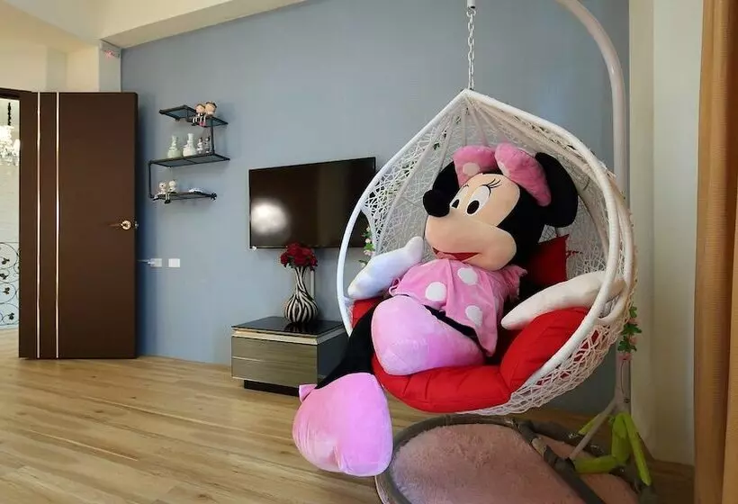 تختخواب و صبحانه Textile Girl Romantic Homestay