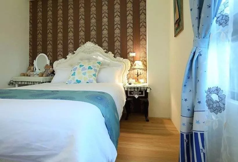 تختخواب و صبحانه Textile Girl Romantic Homestay