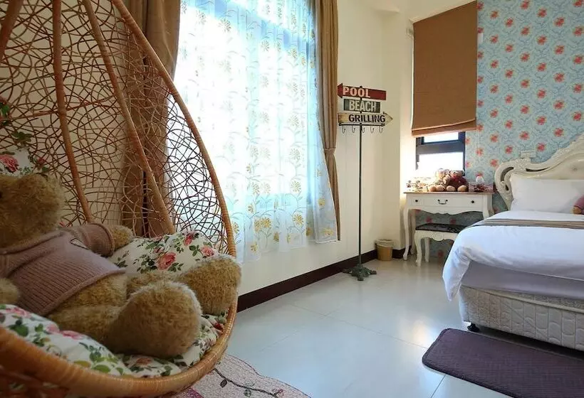 تختخواب و صبحانه Textile Girl Romantic Homestay