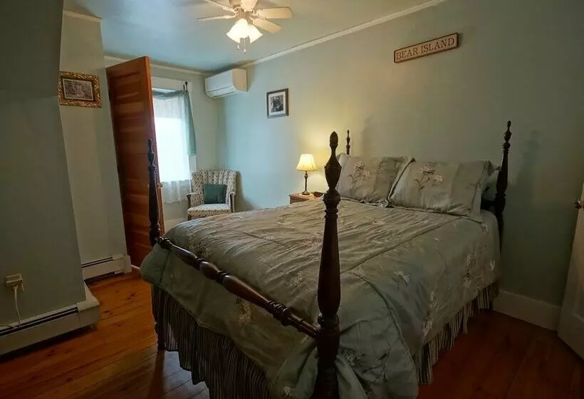 Aamiaismajoitus (B&B) Tuckernuck Inn