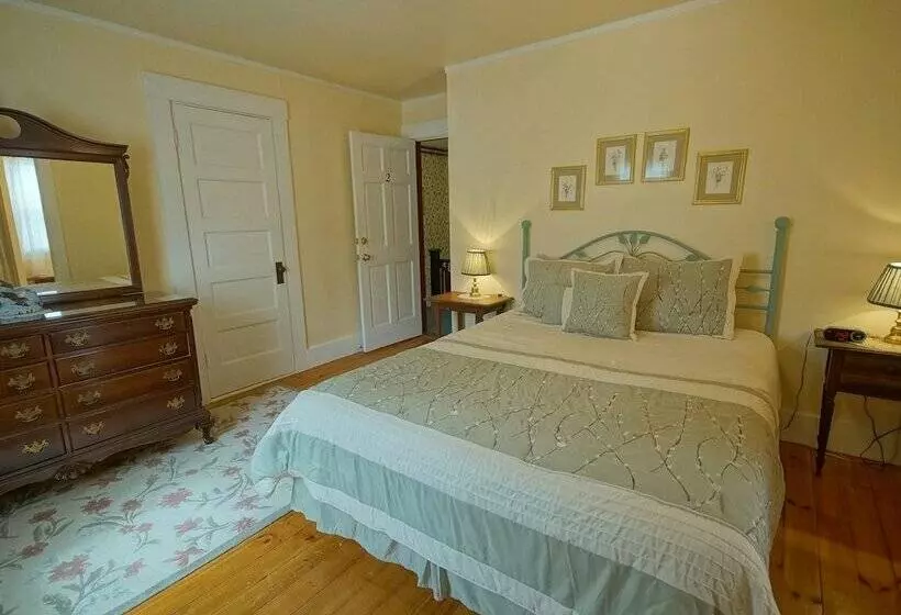 Aamiaismajoitus (B&B) Tuckernuck Inn