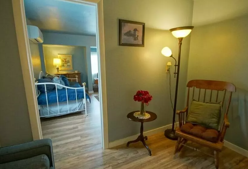 Aamiaismajoitus (B&B) Tuckernuck Inn