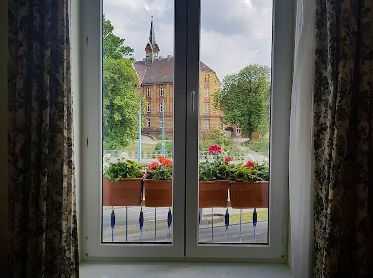 ホテル Altberesinchen