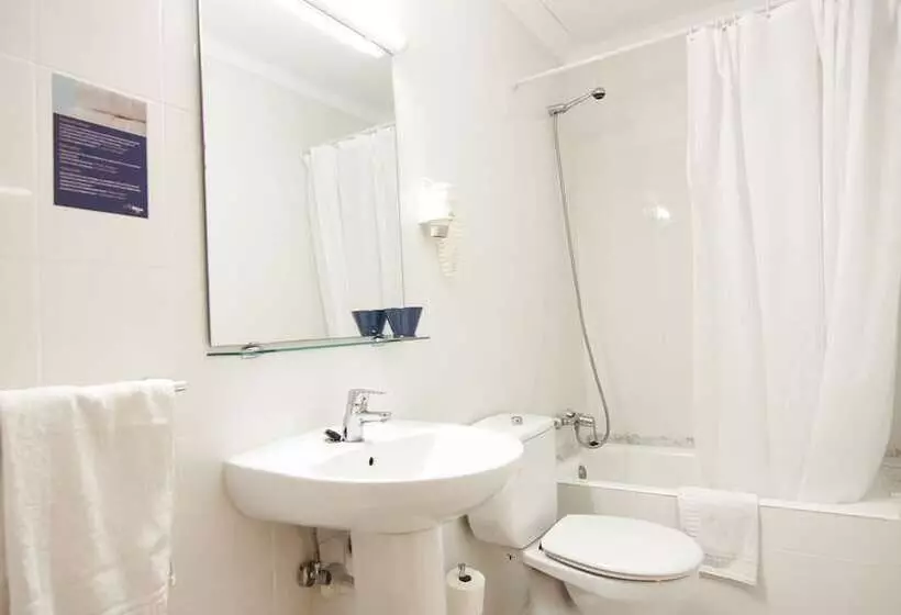 هتل Apartamentos Niza