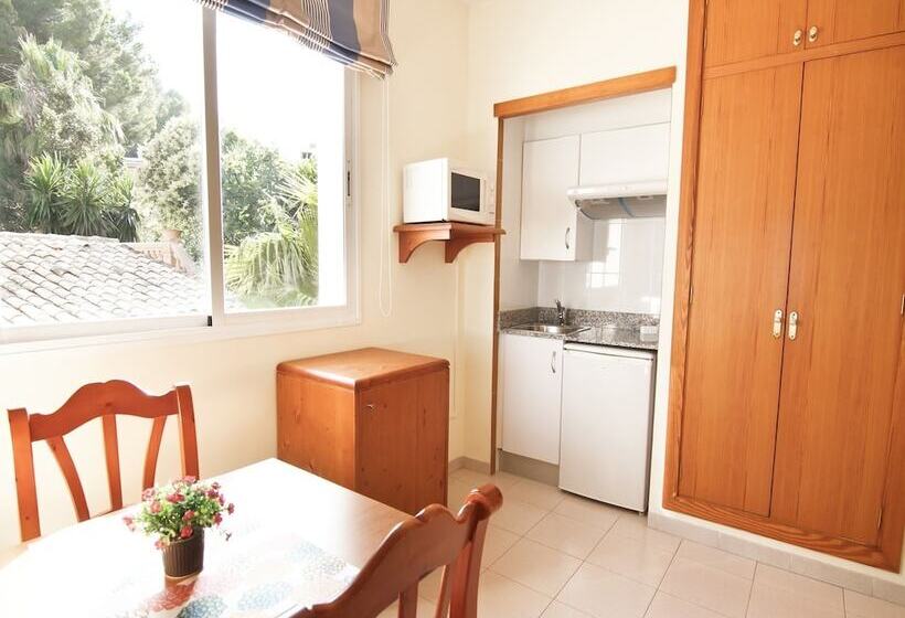 هتل Apartamentos Niza