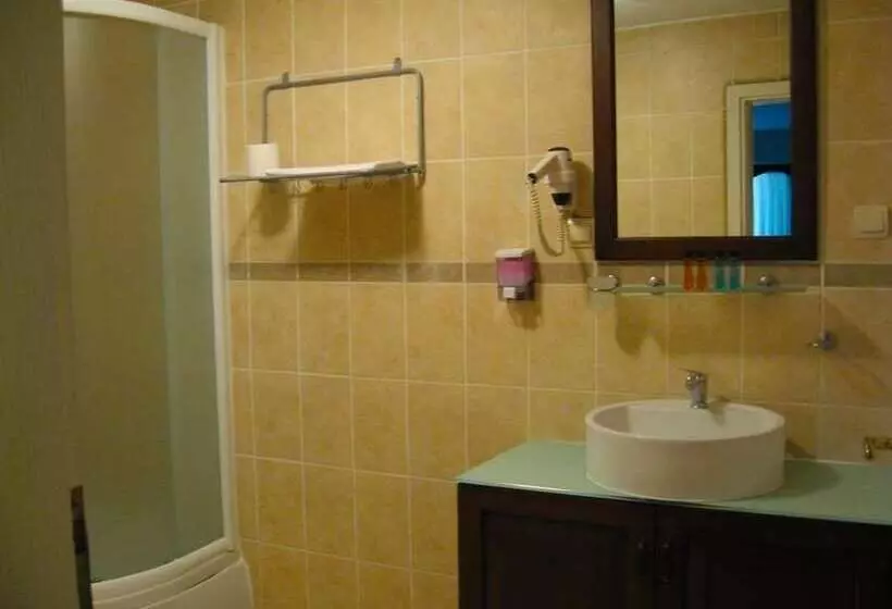 Hotelli Assos Sardunya Butik