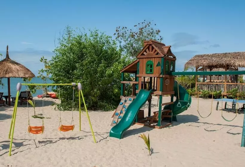 هتل La Baie Des Tortues Luth