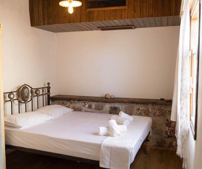 ホテル Mahzen Küçükköy