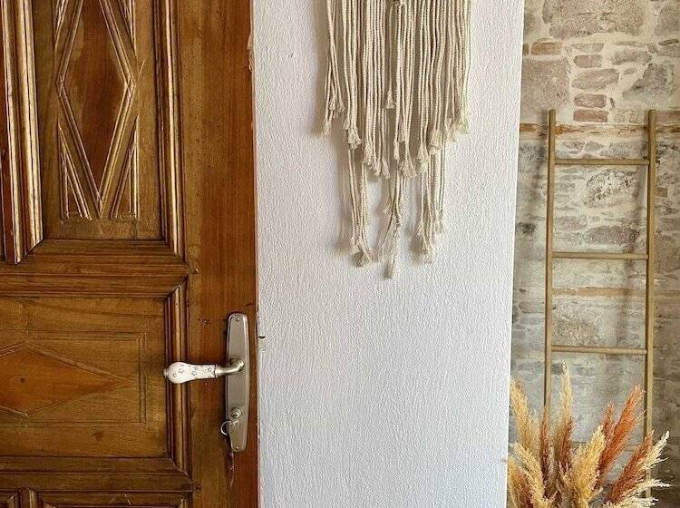 ホテル Mahzen Küçükköy