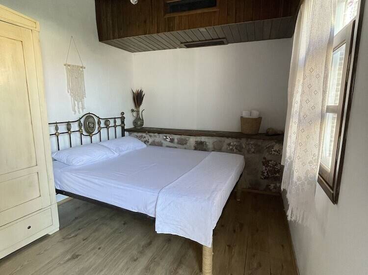 ホテル Mahzen Küçükköy