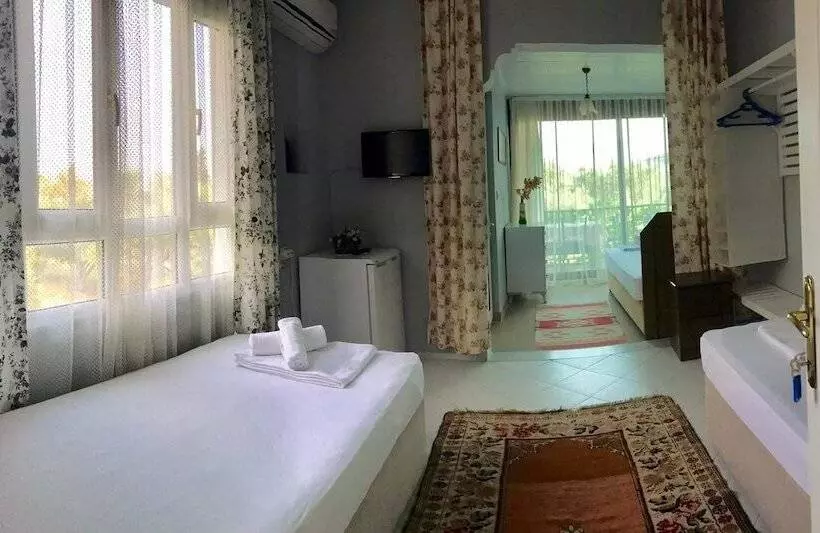 Hotelli Marti Pansiyon