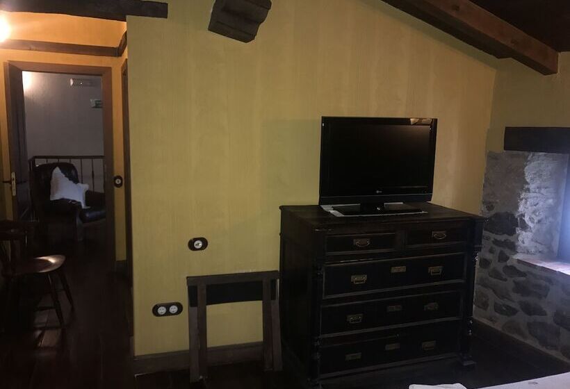 Отель Rural La Muralla De Ledesma